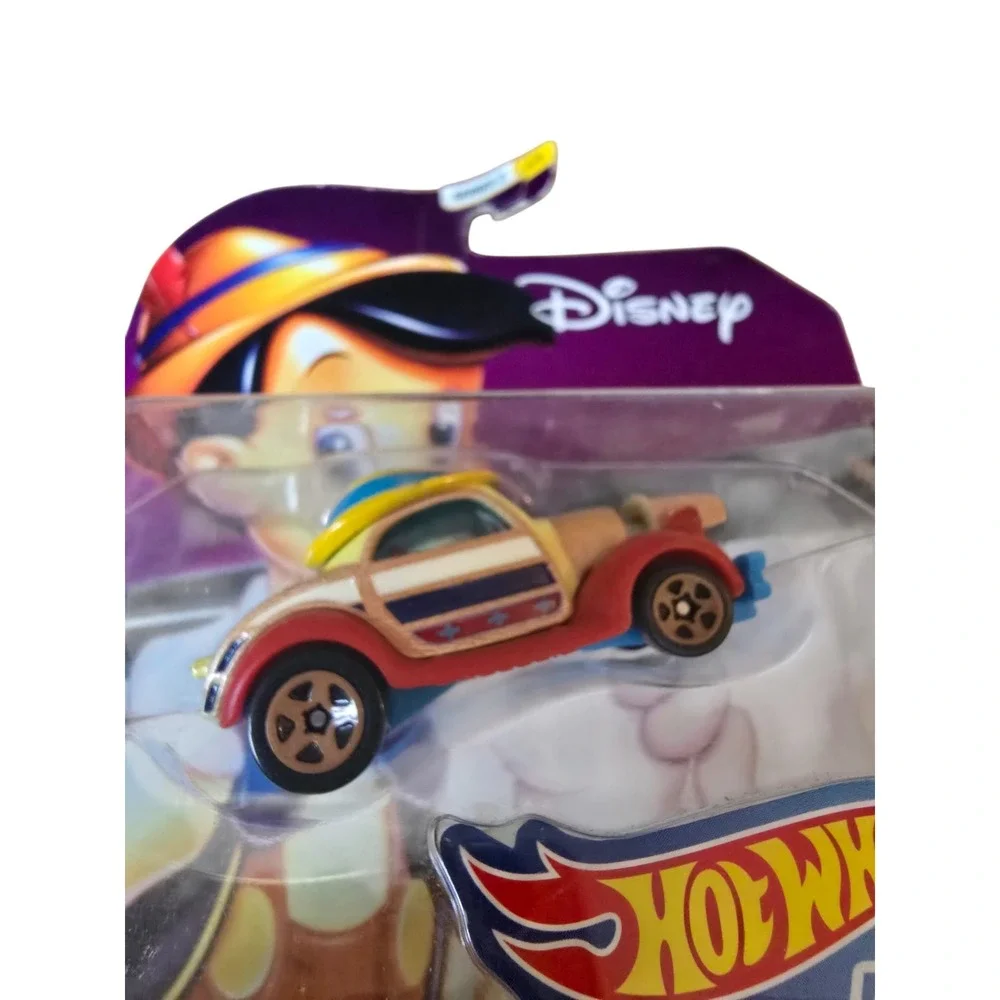 2017 Hot Wheels Disney Character Car Pinocchio Series 2 Die-Cast 1:64 Scale  NEW